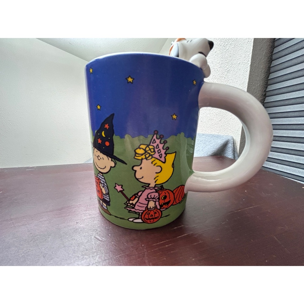 Peanuts Halloween Snoopy 3D Figural Mug Zrike Brands Charlie Brown Lucy Sally